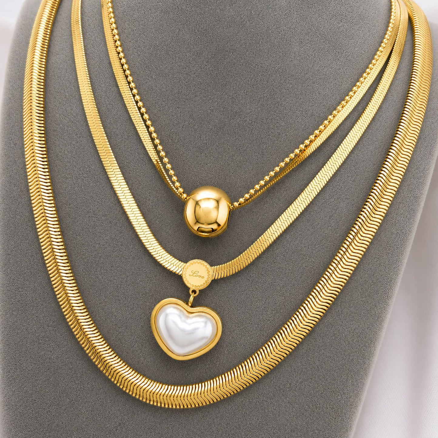Dubbel Kedja Halsband med Guldkula – 18K Guldpläterat Stål